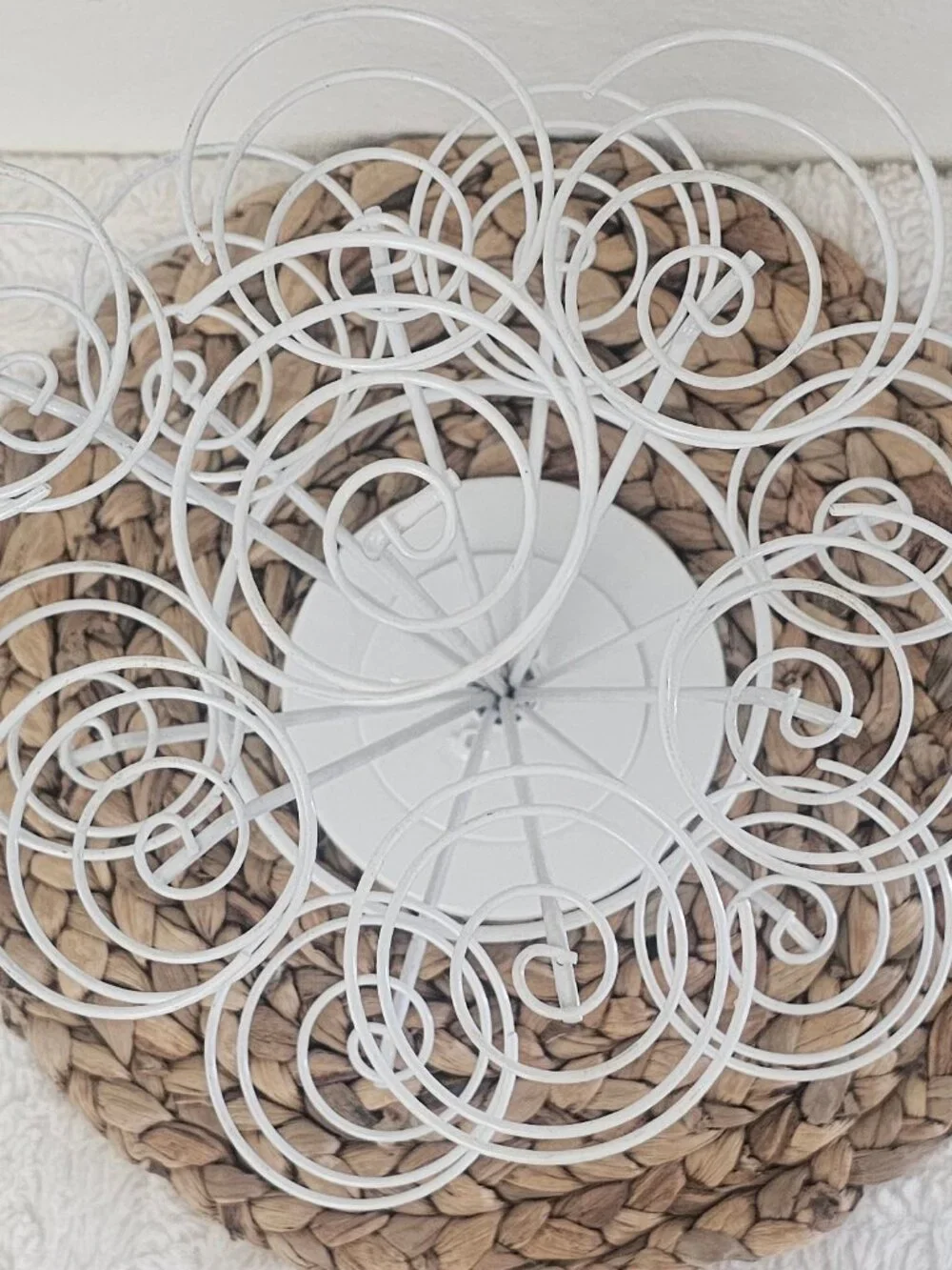 N/A white metal